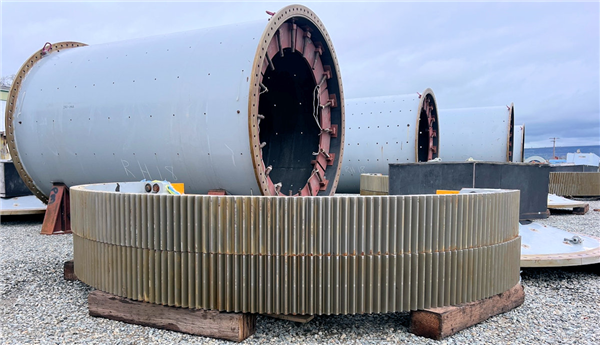 Unused Outotec 2.7m X 4.1m (8.6' X 13.5') Ball Mill, 450 Hp (336 Kw) Motor)